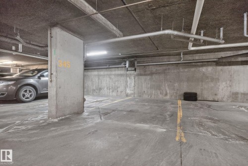 117 5804 Mullen Place, Edmonton, AB - Indoor Photo Showing Garage