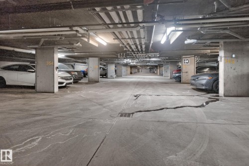 117 5804 Mullen Place, Edmonton, AB - Indoor Photo Showing Garage