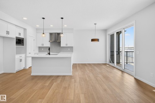 5008 72 Street, Beaumont, AB - Indoor Photo Showing Kitchen