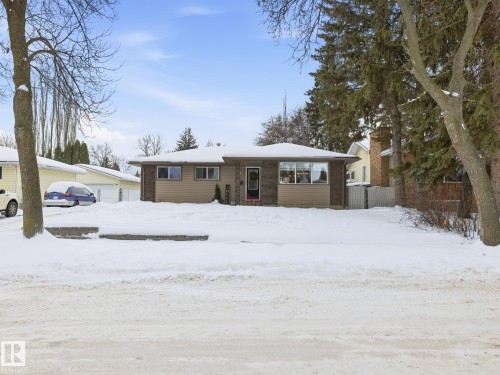 11 Leddy Avenue  St. Albert, AB T8N 1T2