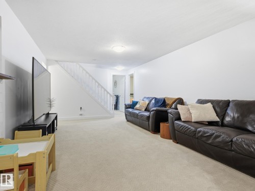 11 Leddy Avenue, St. Albert, AB - Indoor