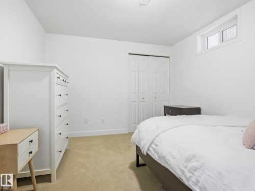 11 Leddy Avenue, St. Albert, AB - Indoor Photo Showing Bedroom