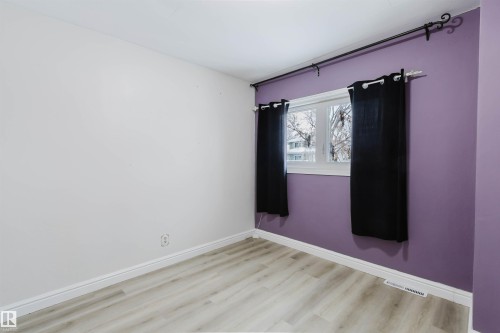 12026 104 Street, Edmonton, AB - Indoor