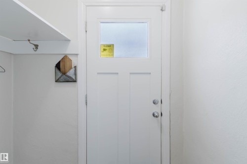 12026 104 Street, Edmonton, AB - Indoor Photo Showing Other Room