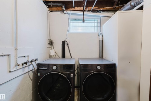 12026 104 Street, Edmonton, AB - Indoor Photo Showing Laundry Room