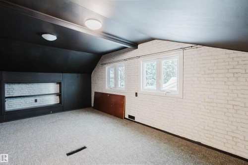 12026 104 Street, Edmonton, AB - Indoor