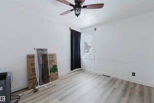 12026 104 Street, Edmonton, AB - Indoor Photo Showing Other Room