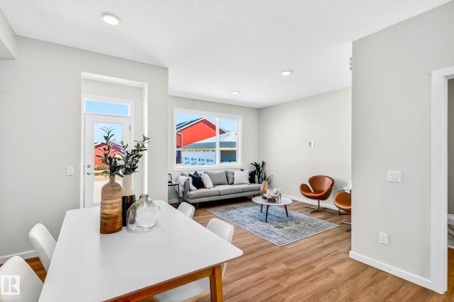 724 Southfork Drive, Leduc, AB - Indoor Photo Showing Living Room