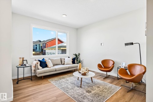 724 Southfork Drive, Leduc, AB - Indoor Photo Showing Living Room