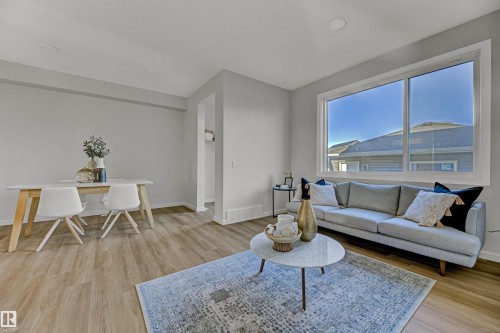 724 Southfork Drive, Leduc, AB - Indoor Photo Showing Living Room