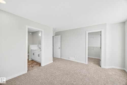 724 Southfork Drive, Leduc, AB - Indoor