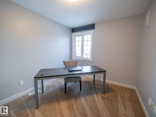 4211 Charles Close, Edmonton, AB - Indoor