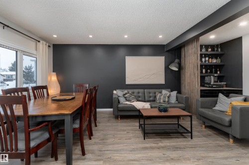 425 Kirkpatrick Crescent, Edmonton, AB - Indoor