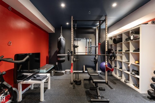 425 Kirkpatrick Crescent, Edmonton, AB - Indoor