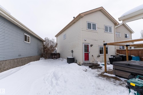 425 Kirkpatrick Crescent, Edmonton, AB - Outdoor With Exterior