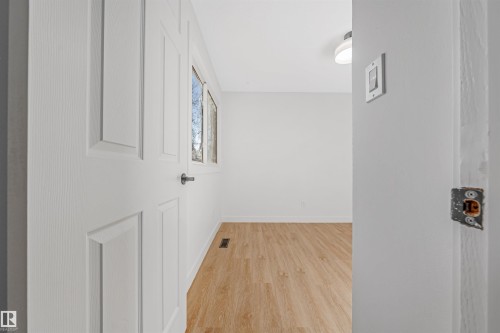 6030 Mill Woods Road S, Edmonton, AB - Indoor Photo Showing Other Room