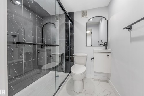 6030 Mill Woods Road S, Edmonton, AB - Indoor Photo Showing Bathroom