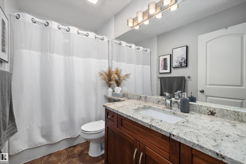 205 Macewan Road, Edmonton, AB - Indoor Photo Showing Bathroom