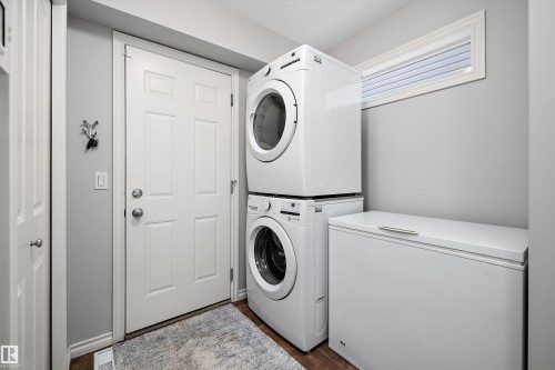 205 Macewan Road, Edmonton, AB - Indoor Photo Showing Laundry Room