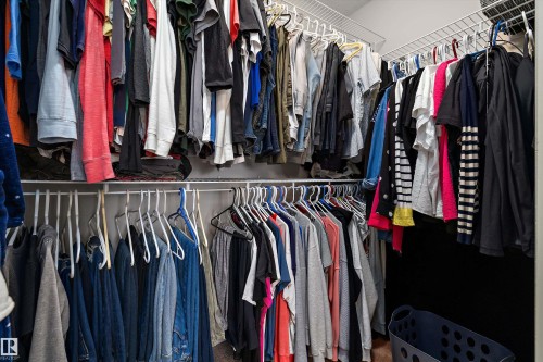 205 Macewan Road, Edmonton, AB - Indoor With Storage