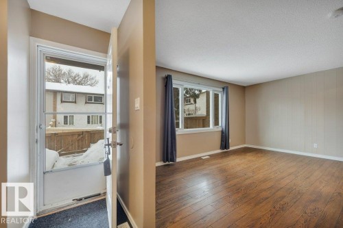 11 14215 82 Street, Edmonton, AB - Indoor Photo Showing Other Room