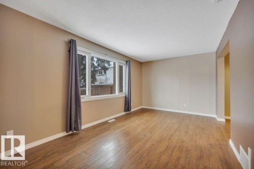 11 14215 82 Street, Edmonton, AB - Indoor Photo Showing Other Room
