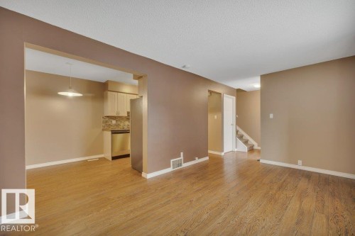11 14215 82 Street, Edmonton, AB - Indoor Photo Showing Other Room
