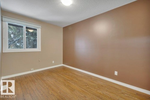 11 14215 82 Street, Edmonton, AB - Indoor Photo Showing Other Room