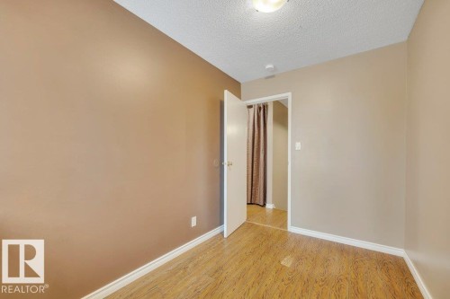 11 14215 82 Street, Edmonton, AB - Indoor Photo Showing Other Room