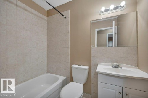 11 14215 82 Street, Edmonton, AB - Indoor Photo Showing Bathroom