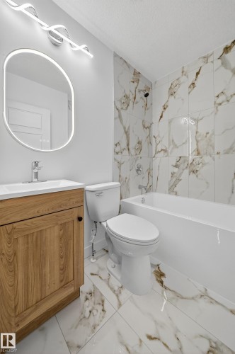 12919 113A Street, Edmonton, AB - Indoor Photo Showing Bathroom