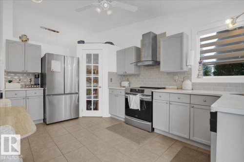 3635 44 Street, Edmonton, AB - Indoor Photo Showing Kitchen