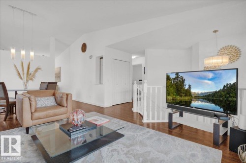 3635 44 Street, Edmonton, AB - Indoor Photo Showing Living Room