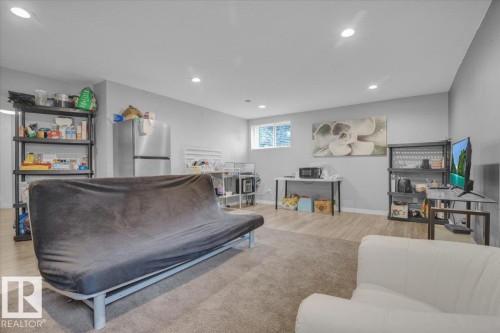 3635 44 Street, Edmonton, AB - Indoor