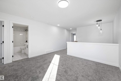 28 Chartres, St. Albert, AB - Indoor Photo Showing Other Room