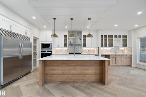 6890 Knox Loop Sw, Edmonton, AB - Indoor Photo Showing Kitchen With Upgraded Kitchen