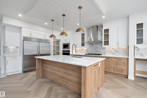 6890 Knox Loop Sw, Edmonton, AB - Indoor Photo Showing Kitchen With Upgraded Kitchen