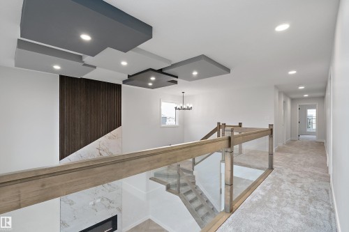 6890 Knox Loop Sw, Edmonton, AB - Indoor Photo Showing Other Room