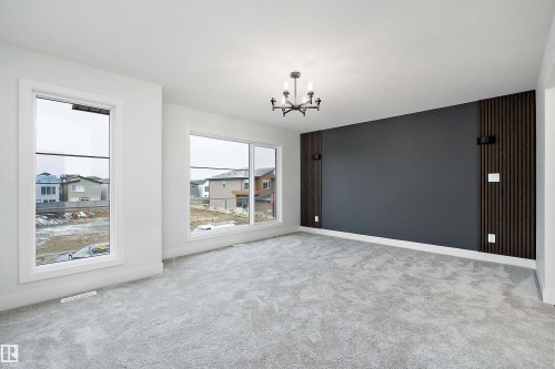 6890 Knox Loop Sw, Edmonton, AB - Indoor Photo Showing Other Room