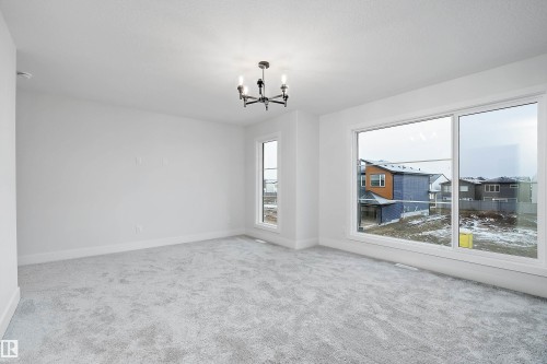 6890 Knox Loop Sw, Edmonton, AB - Indoor Photo Showing Other Room