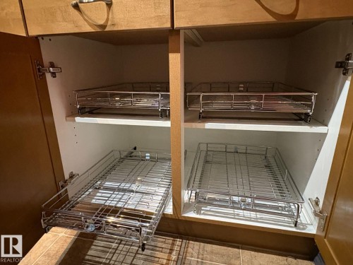 Kitchen view - 231 1180 Hyndman Road, Edmonton, AB - Indoor