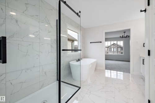 34 Cannes Cove, St. Albert, AB - Indoor Photo Showing Bathroom