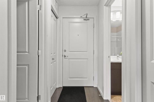 206 5521 7 Avenue, Edmonton, AB - Indoor Photo Showing Other Room