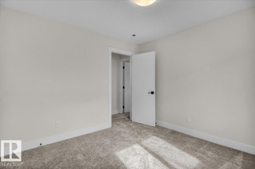 9327 181 Avenue, Edmonton, AB - Indoor Photo Showing Other Room