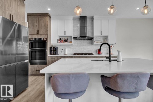 9327 181 Avenue, Edmonton, AB - Indoor Photo Showing Kitchen With Upgraded Kitchen