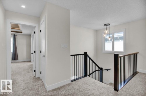 9327 181 Avenue, Edmonton, AB - Indoor Photo Showing Other Room