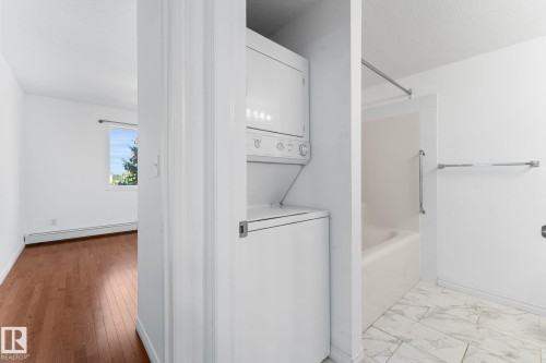 420 12550 140 Avenue, Edmonton, AB - Indoor Photo Showing Laundry Room
