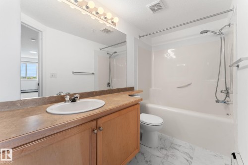 420 12550 140 Avenue, Edmonton, AB - Indoor Photo Showing Bathroom