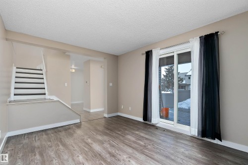 1782 Lakewood Road S, Edmonton, AB - Indoor Photo Showing Other Room