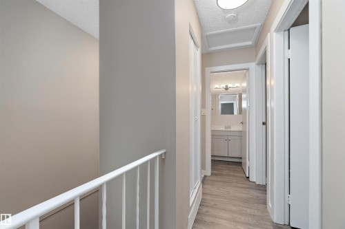 1782 Lakewood Road S, Edmonton, AB - Indoor Photo Showing Other Room